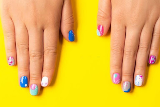 nail art short nails - featured image